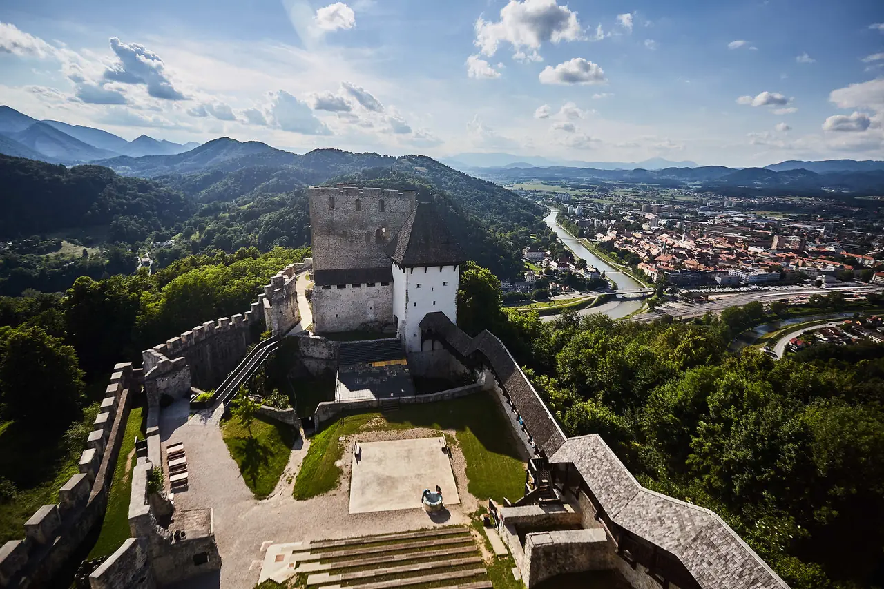 Celje 성의 중세 시대 사진
