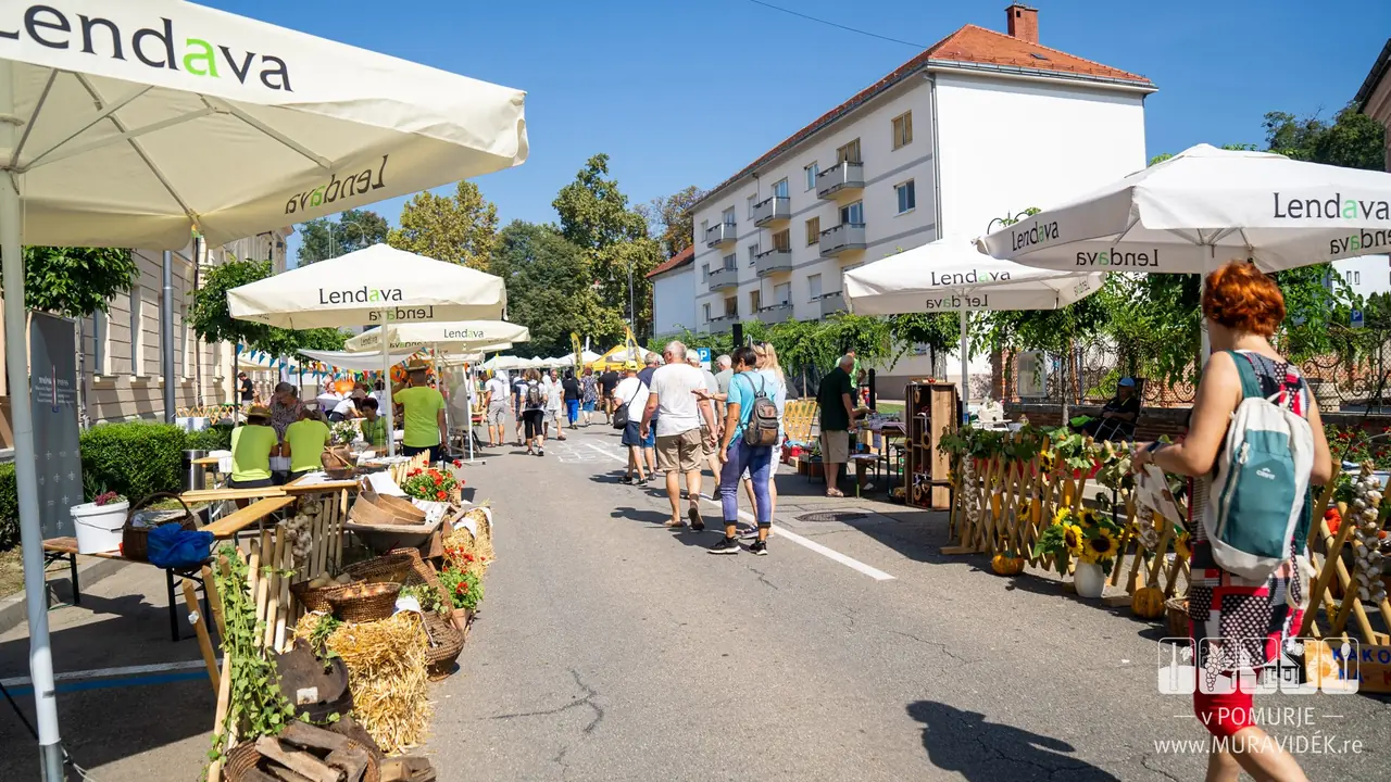 렌다바(Lendava)의 보그라치페스트(Bogračfest) 사진